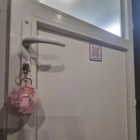 아파트 Romantic Proche De Paris *